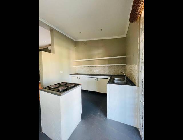 3 BEDROOM HOUSE FOR SALE IN GLENWOOD